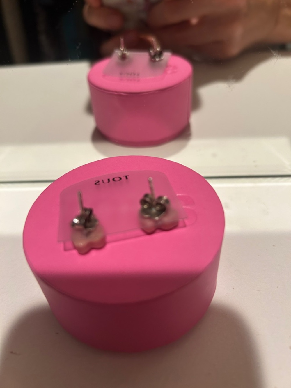 TOUS cruise bear silhouette earrings - Picture 3 of 3